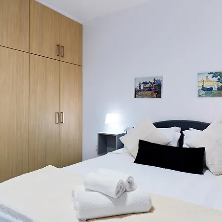 Villa Luxvillasrentals *