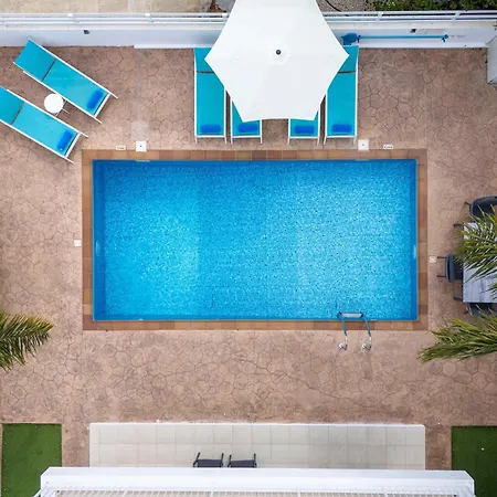 Luxvillasrentals