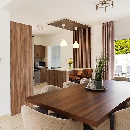 Luxvillasrentals Villa Ayia Napa