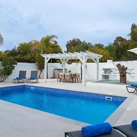 Luxvillasrentals Ayia Napa