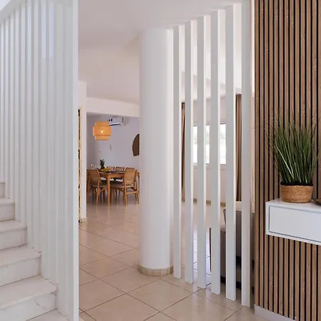 Villa Luxvillasrentals *